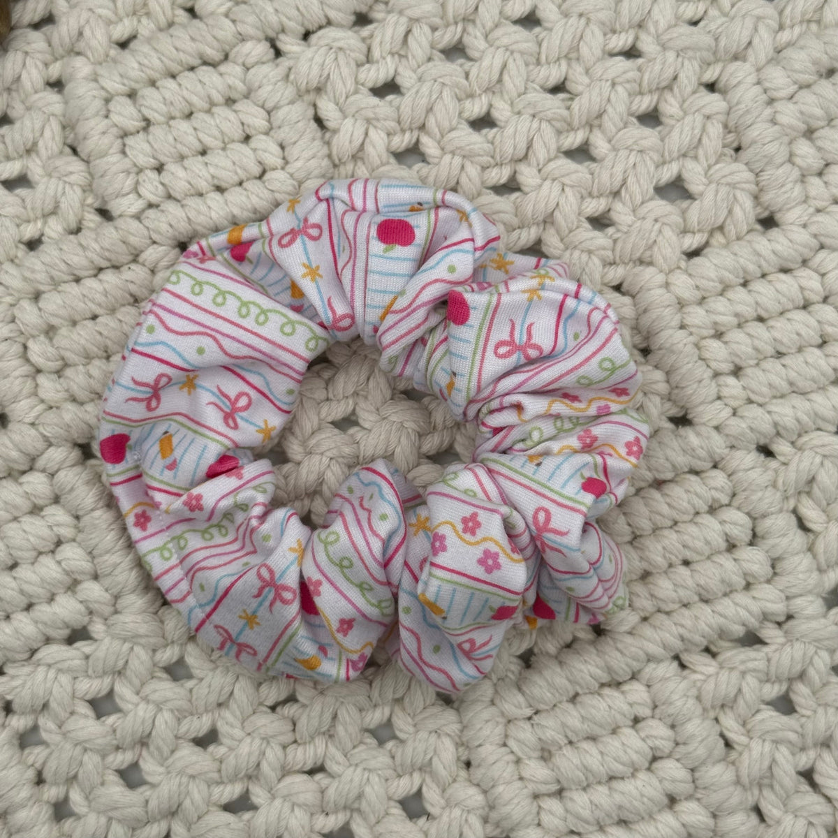 RTS School || Scrunchie