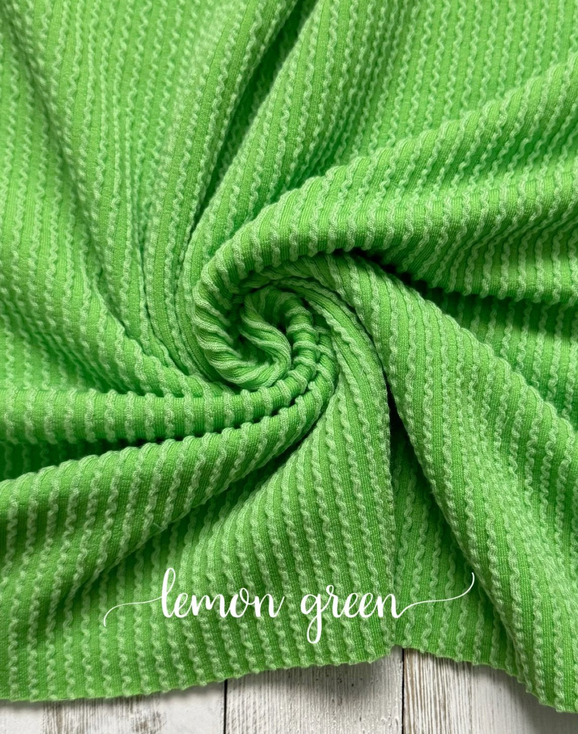 LEMON GREEN WAVED RIB