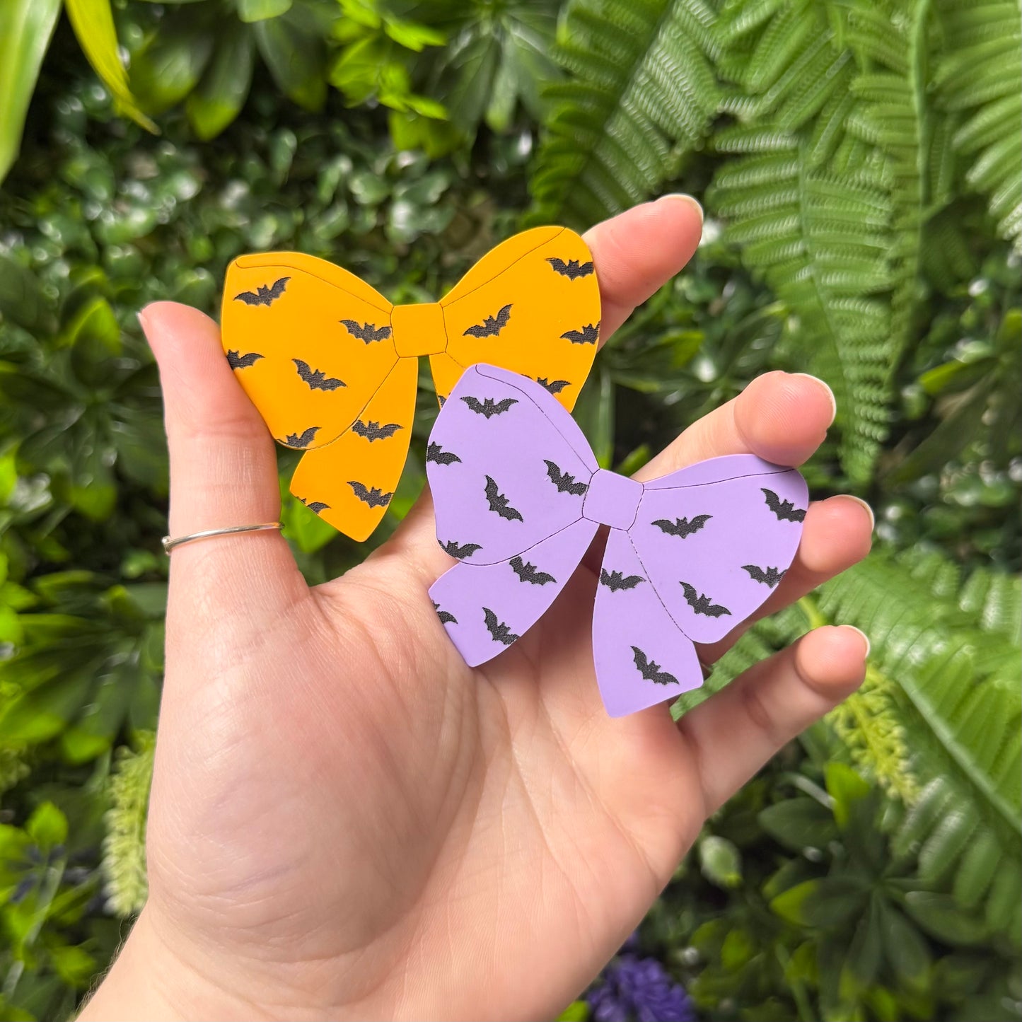 It's Frickin' Bats Bow || Hair Clip (ws)