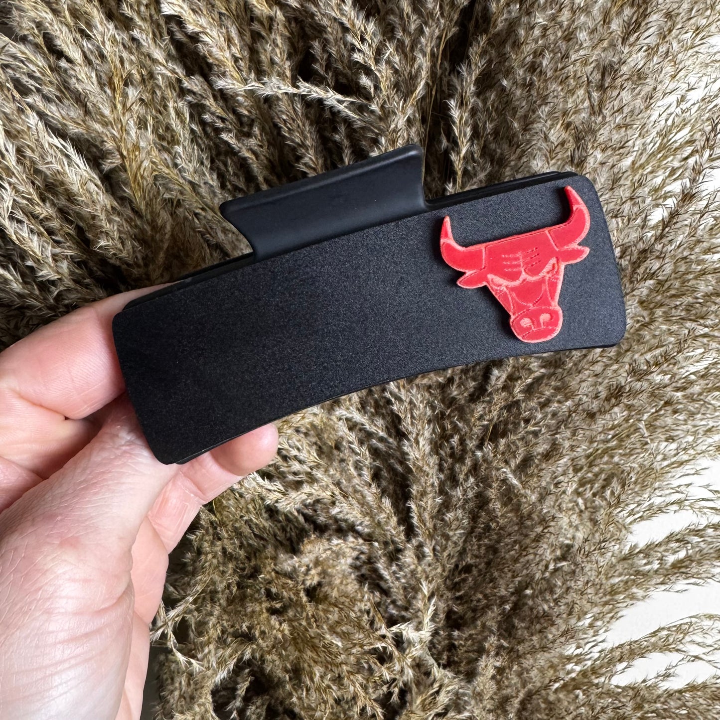 Bulls || Claw Clip