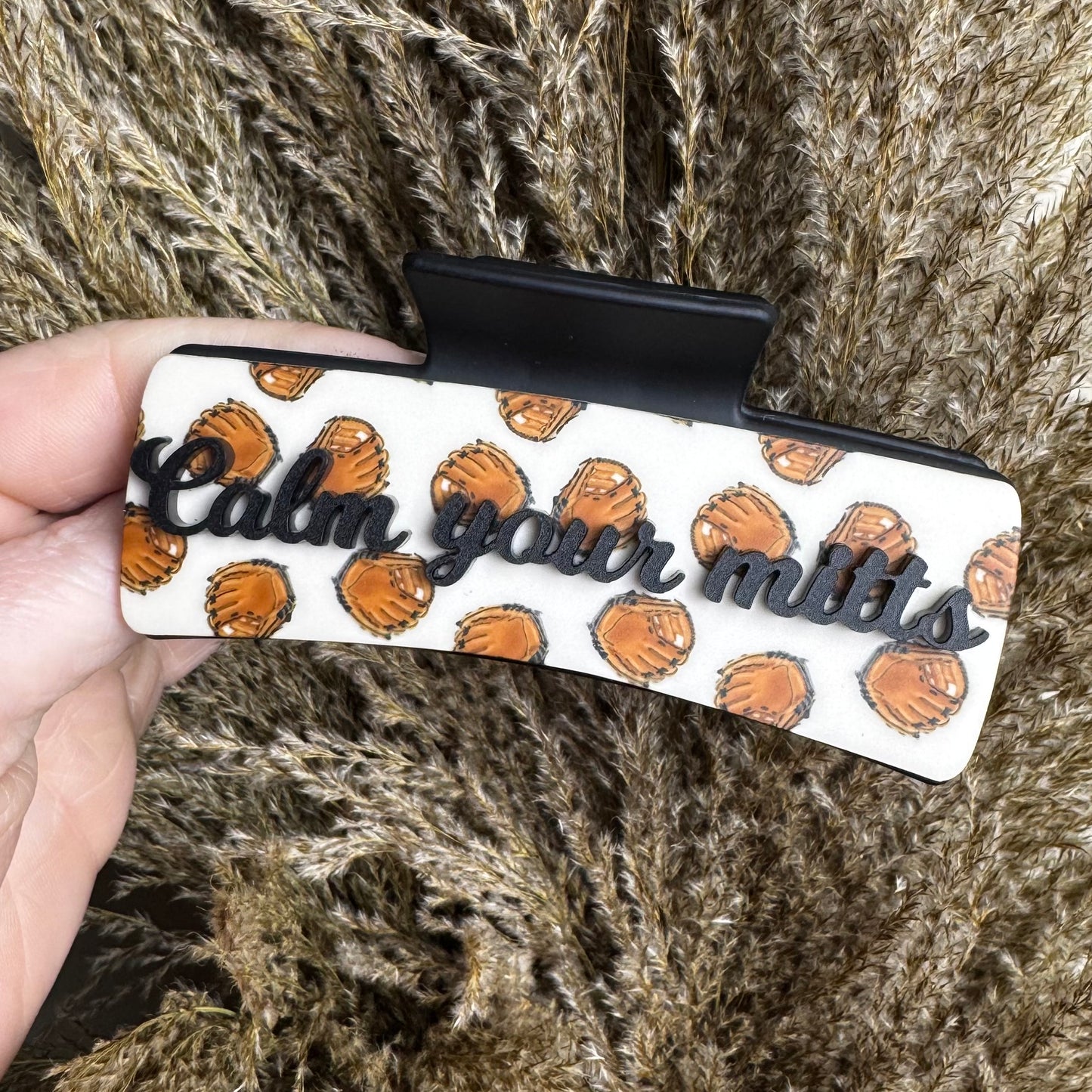 Calm your mitts || Claw Clip