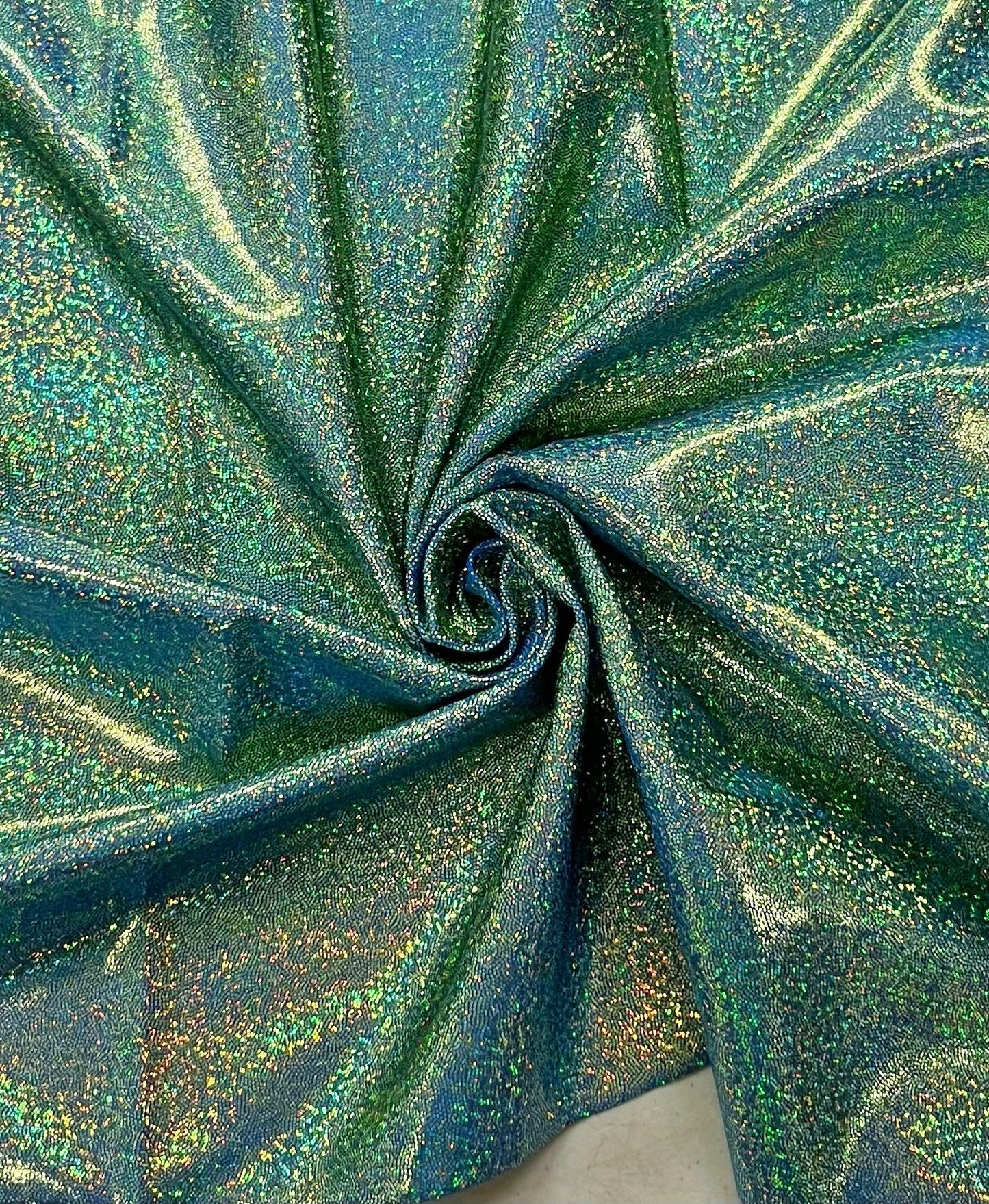 ROYAL/OLIVE HOLOGRAM