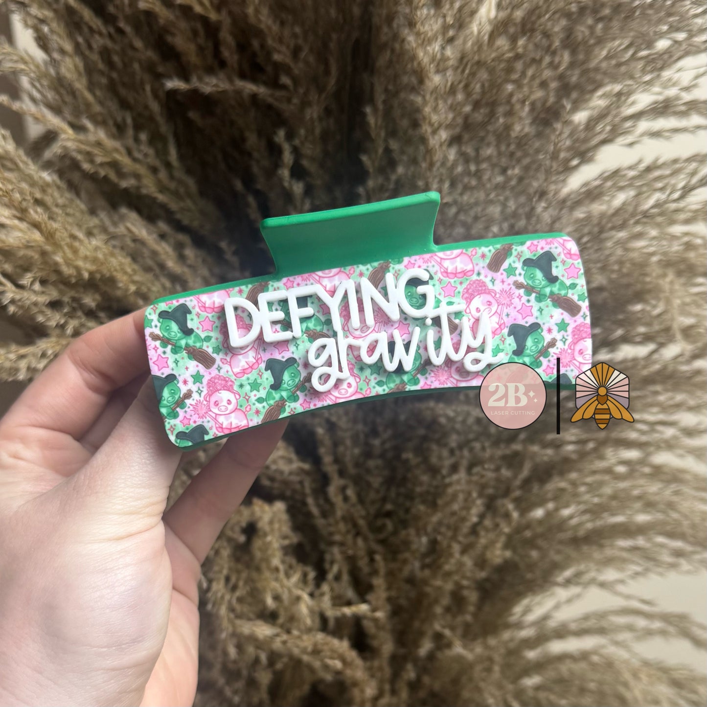 Defying Gravity || Claw Clip