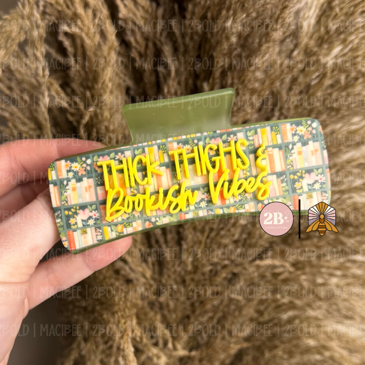 Thick Thighs & Bookish Vibes || Claw Clip