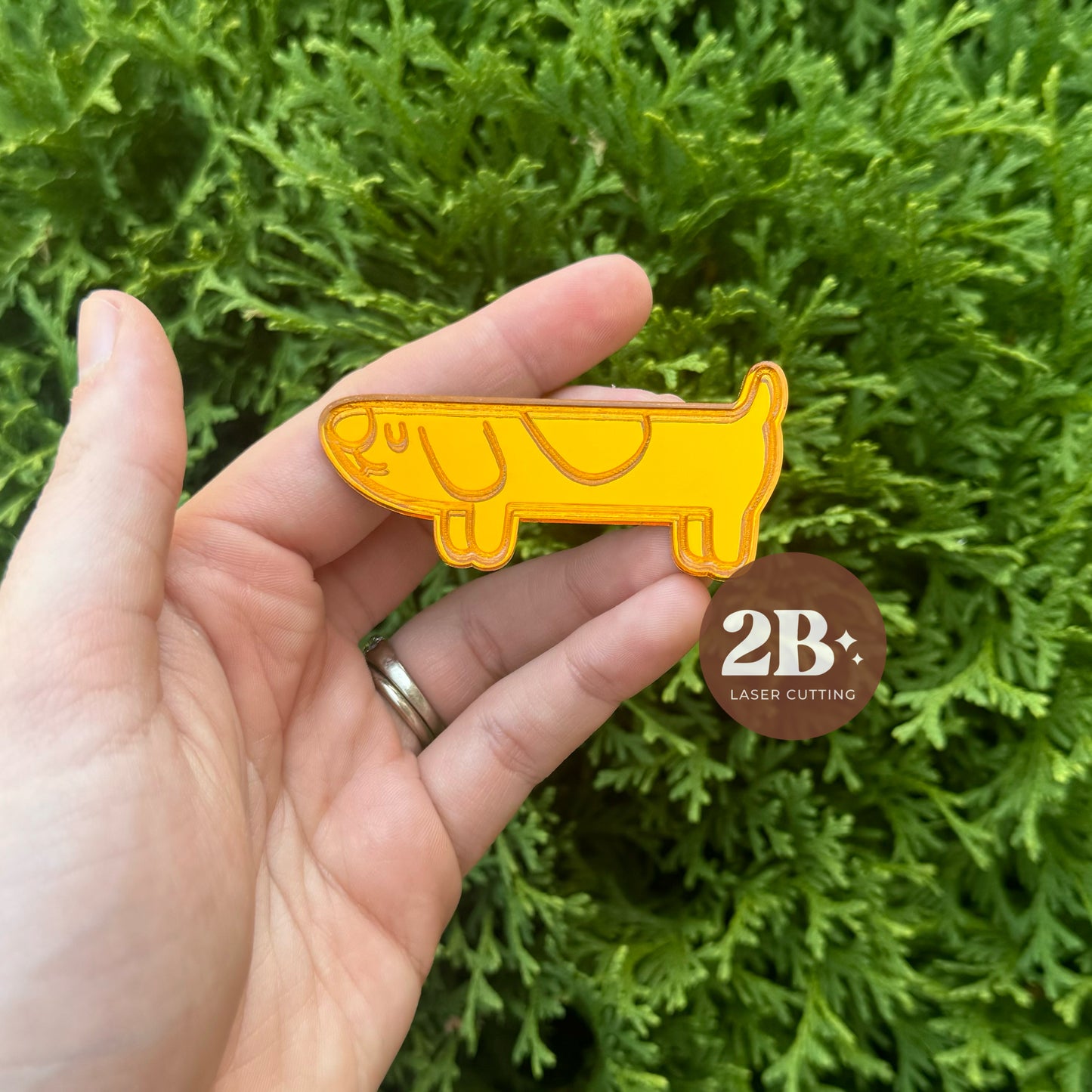 Long Dog Mirror || Hair Clip (ws)