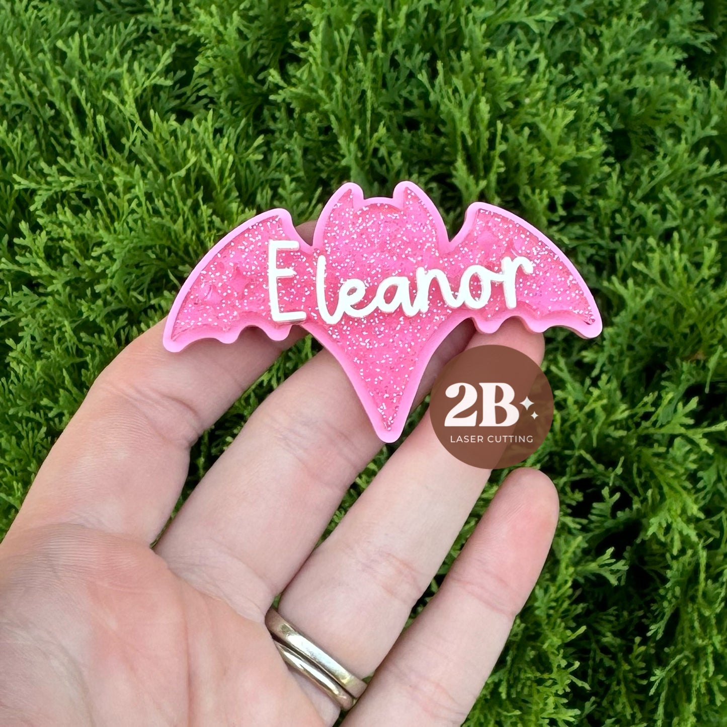 Pointed Sparkle Bat || Hair Clip (ws)