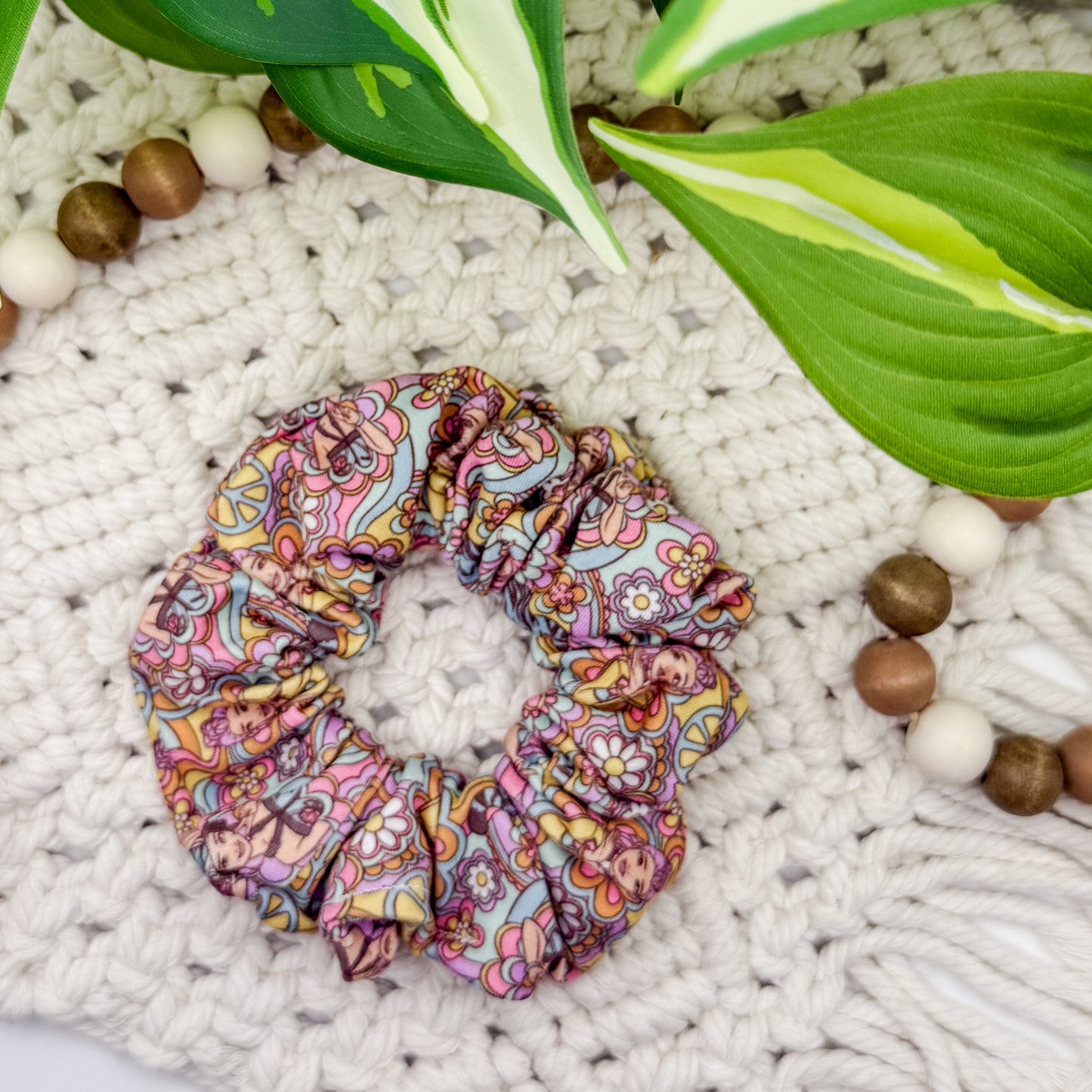 RTS Retro Huntr/x || Scrunchie