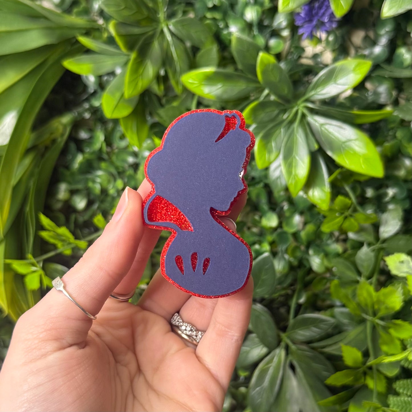 Snow White Silhouette || Hair Clip