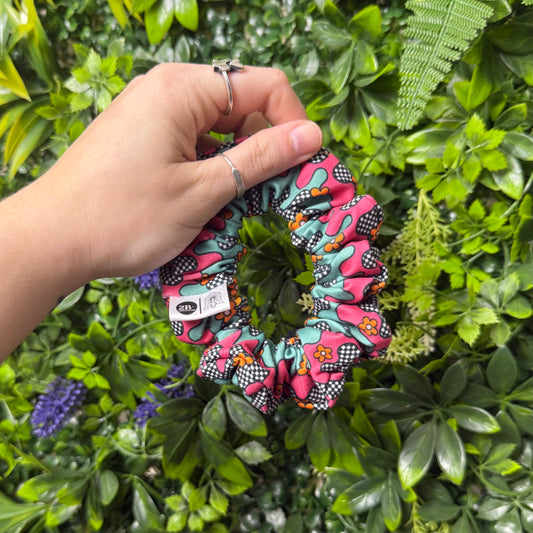 RTS Drippy Checkered || Scrunchie
