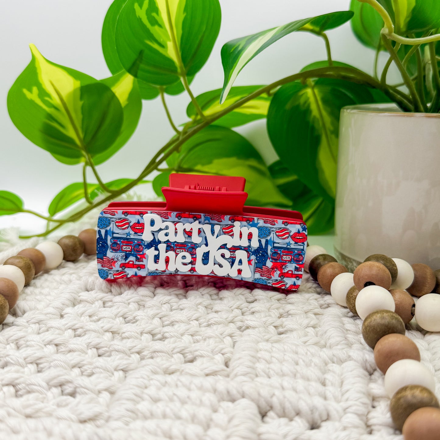 Party In The USA || Claw Clip