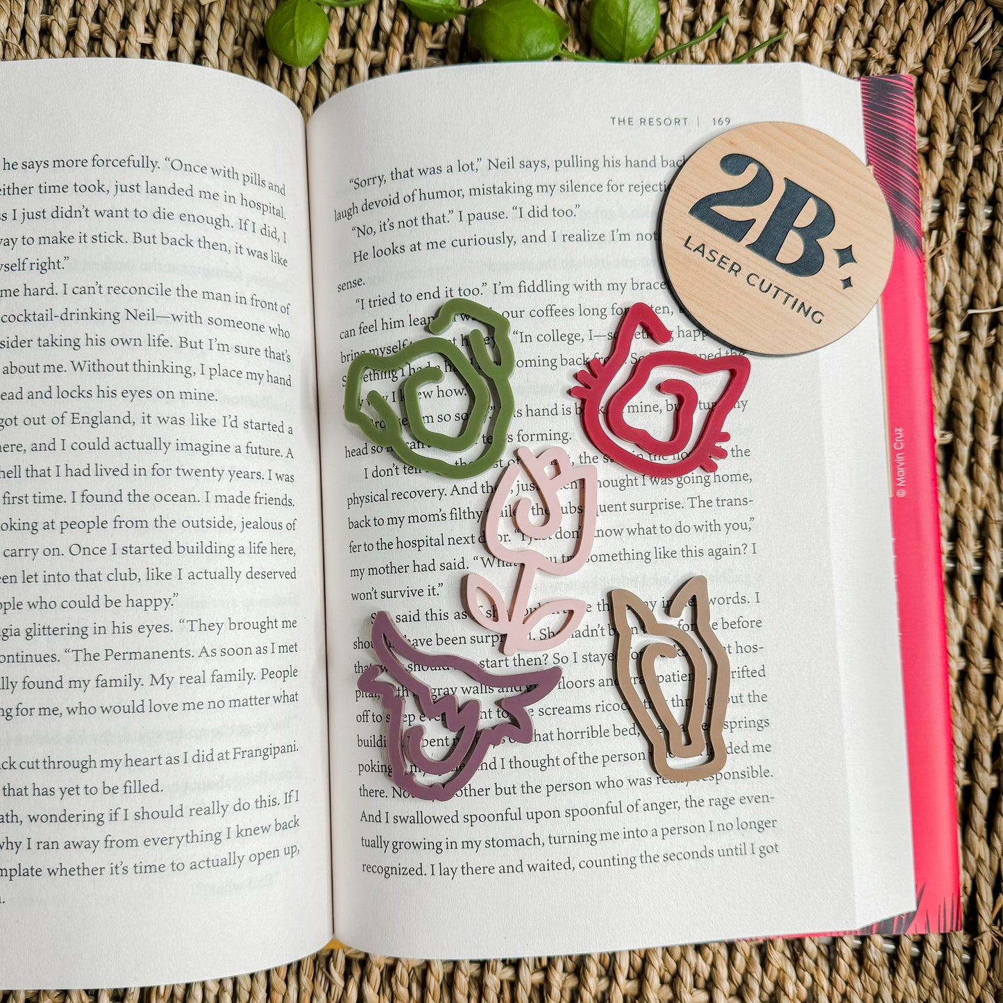 Fun Shaped || Bookmark