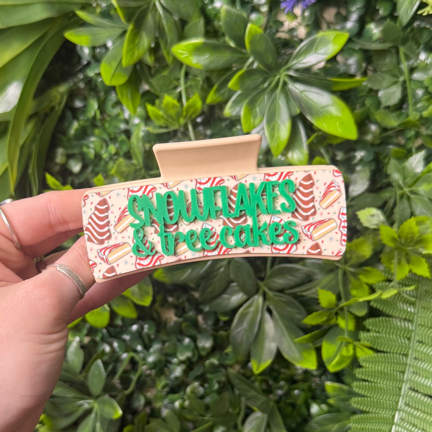 Snowflakes & Tree Cakes || Claw Clip