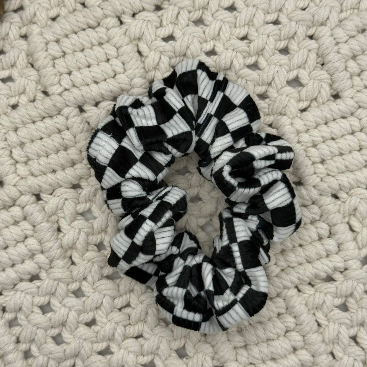 RTS Check || Scrunchie