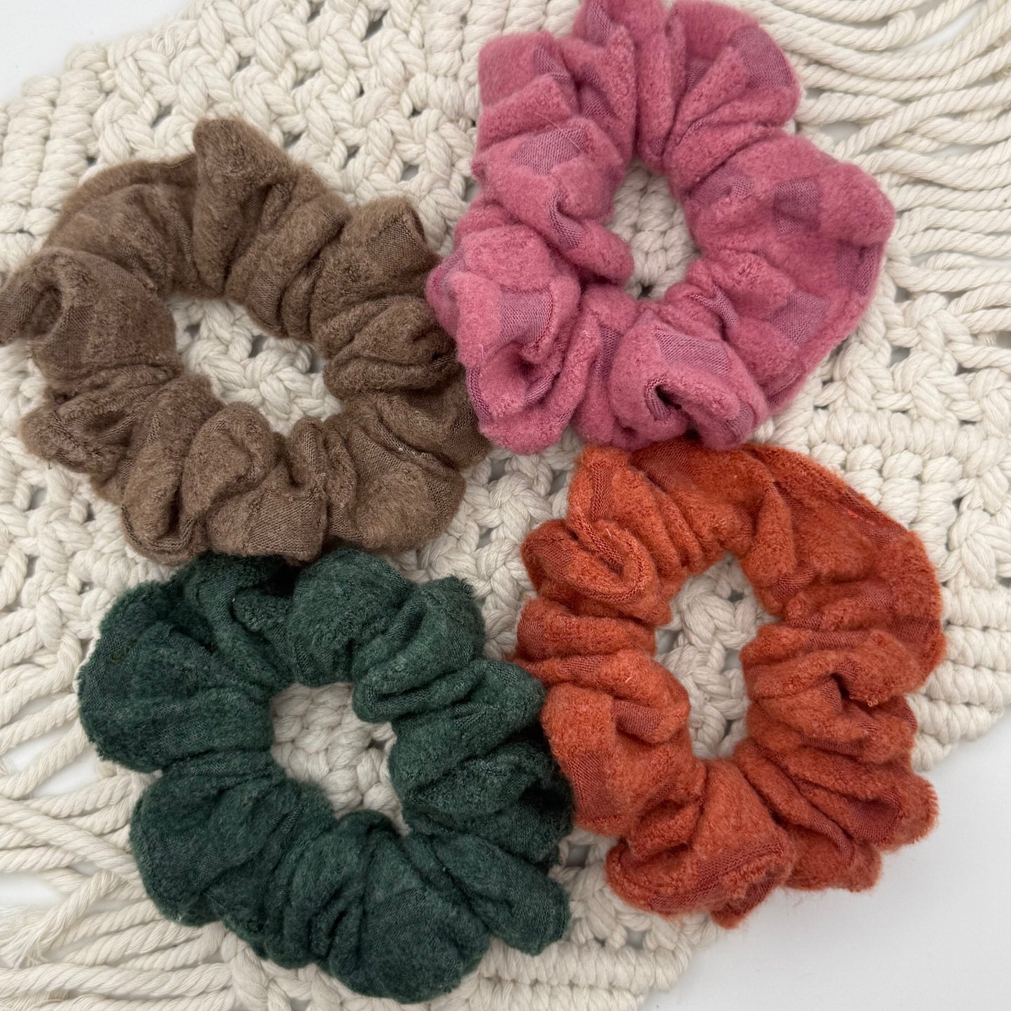 RTS Sweater Check || Scrunchie