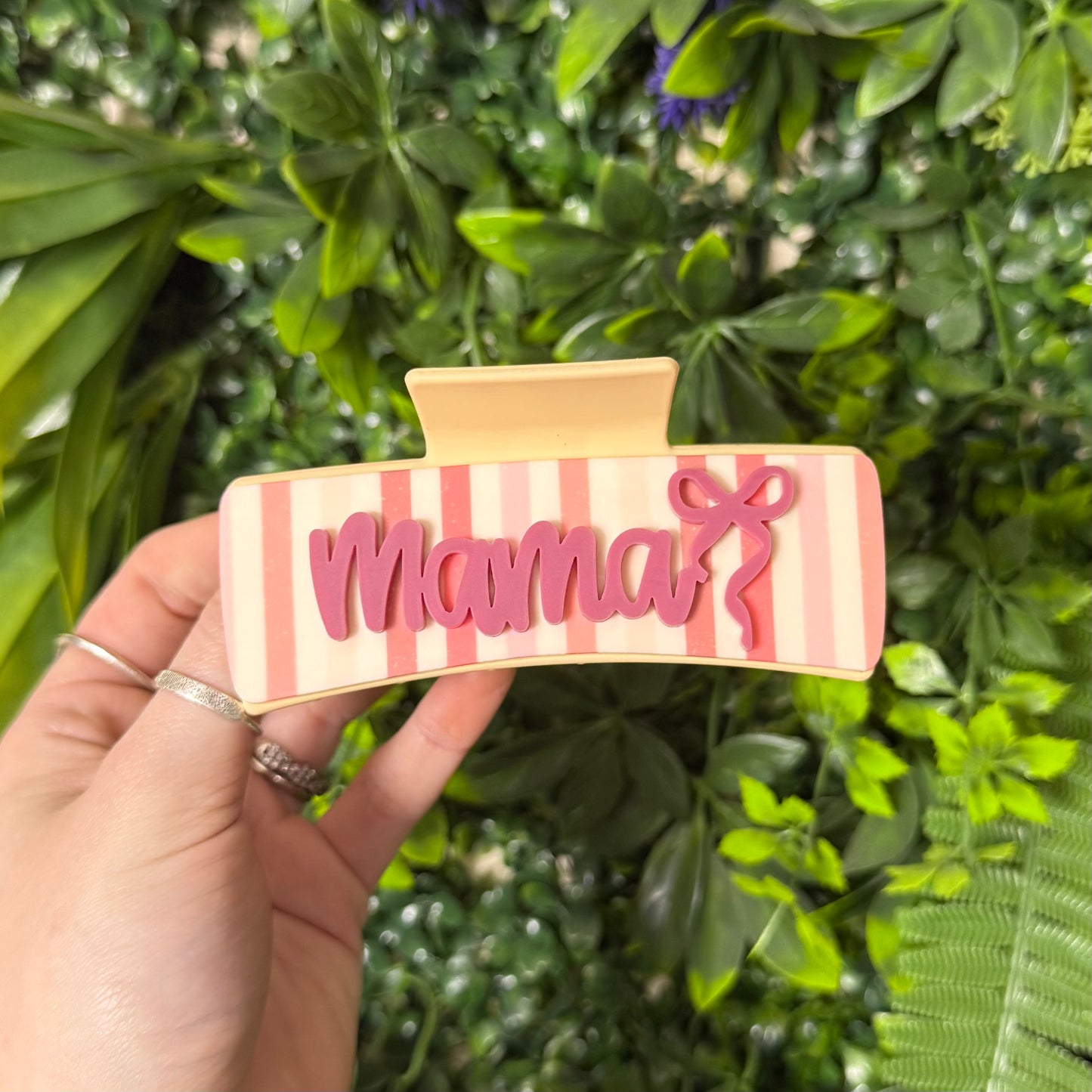 Mama w/ Bow || Claw Clip